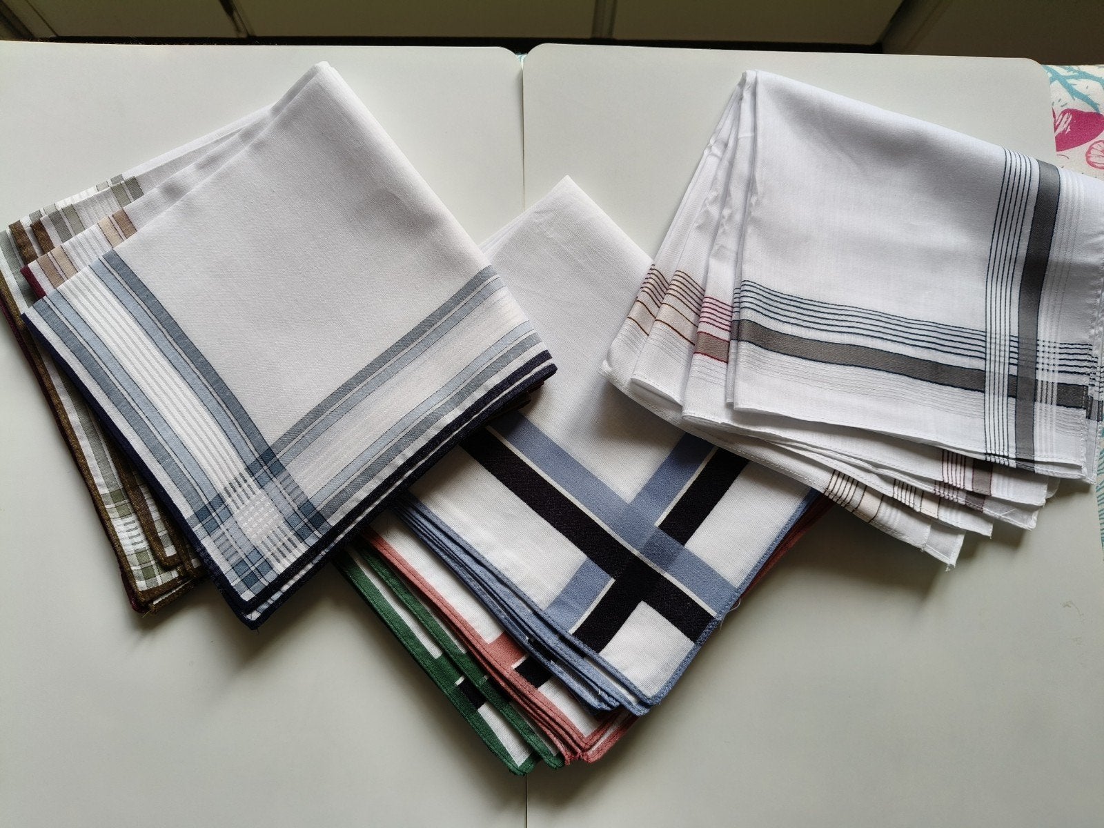 Lot - 23 katoenen heren zakdoeken 40x40 cm, Huis en Inrichting, Keuken | Textiel, Ophalen of Verzenden