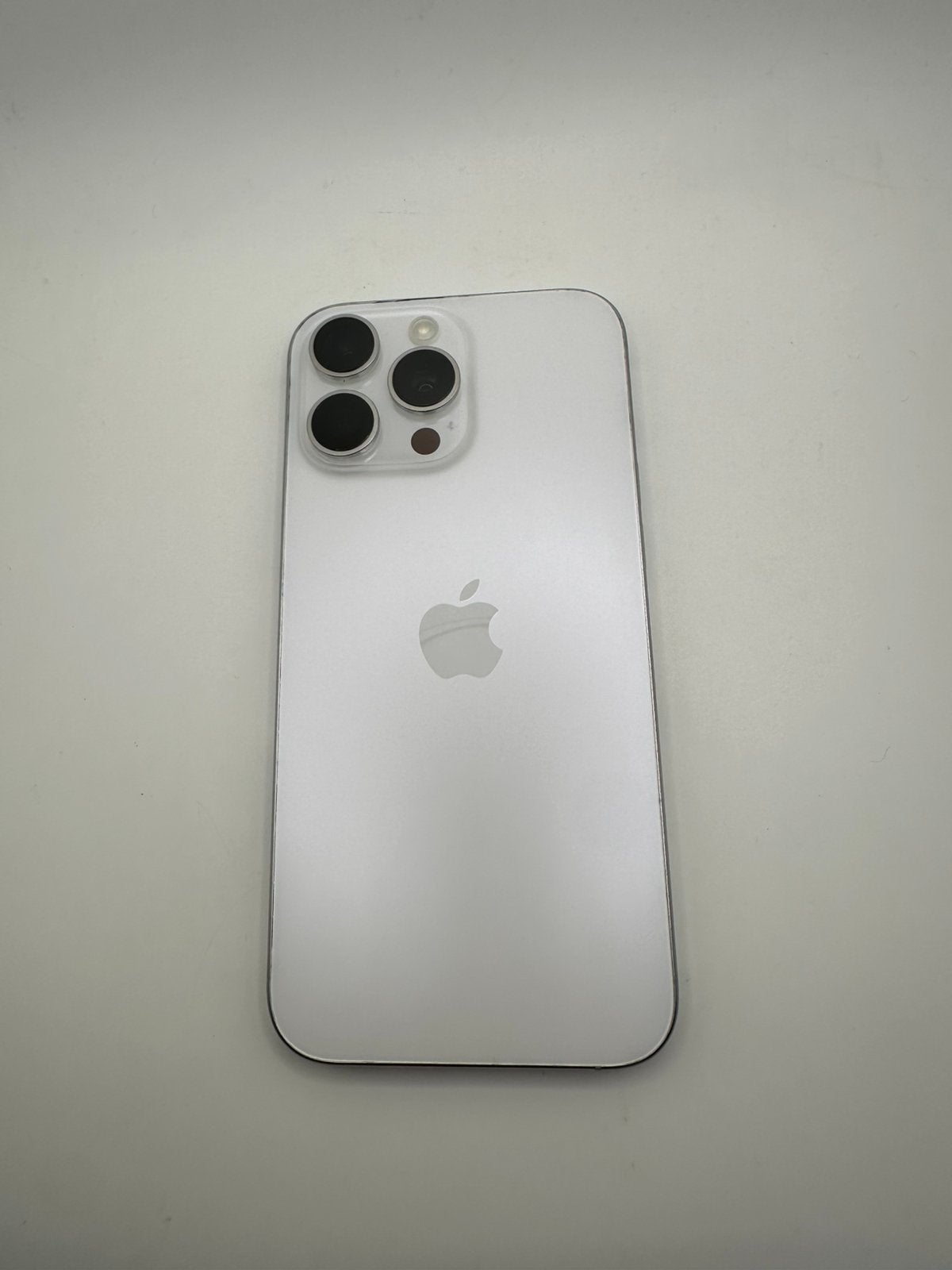iPhone 16 Pro Max 256 Go argent (face id) bat 100%, Enlèvement ou Envoi, Comme neuf