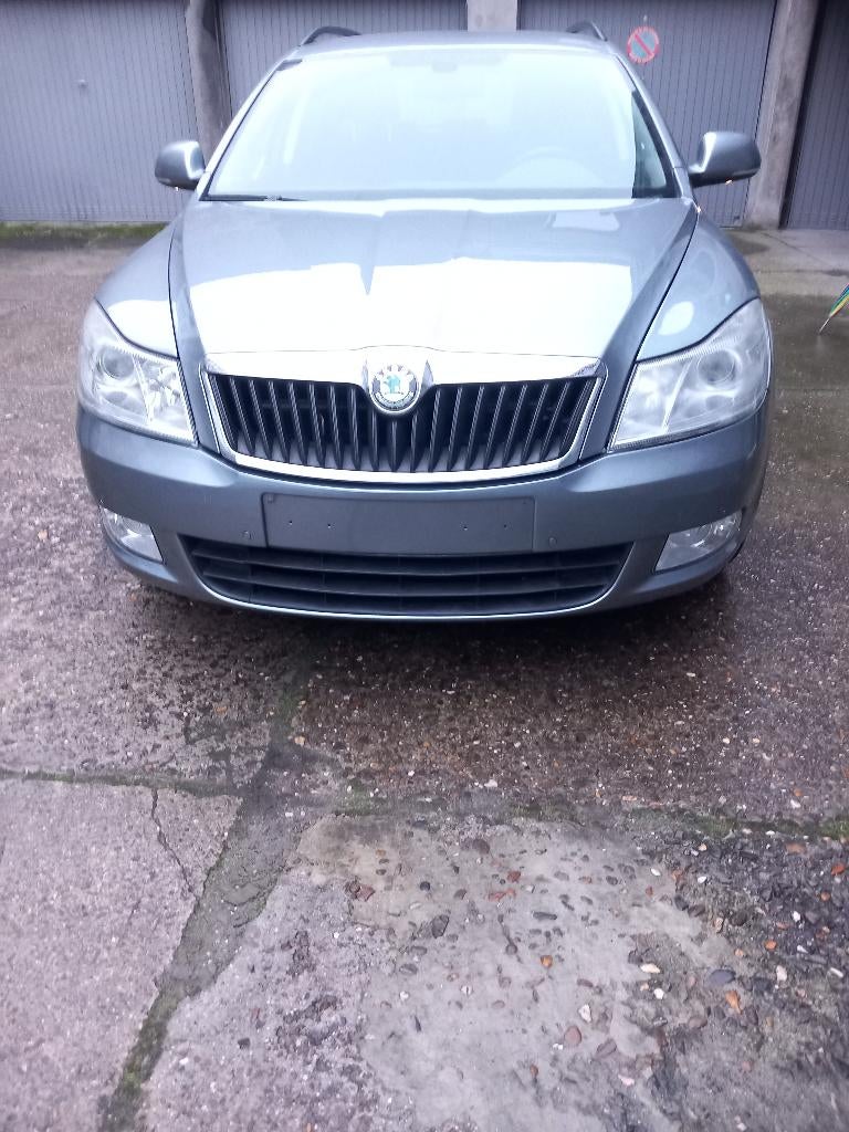 Skoda Octavia 2013 1.6 D  NAVI Sièges chauf 123Mkm J alu, Auto's, Euro 5, 1600 cc, Automatische klimaatregeling, Particulier
