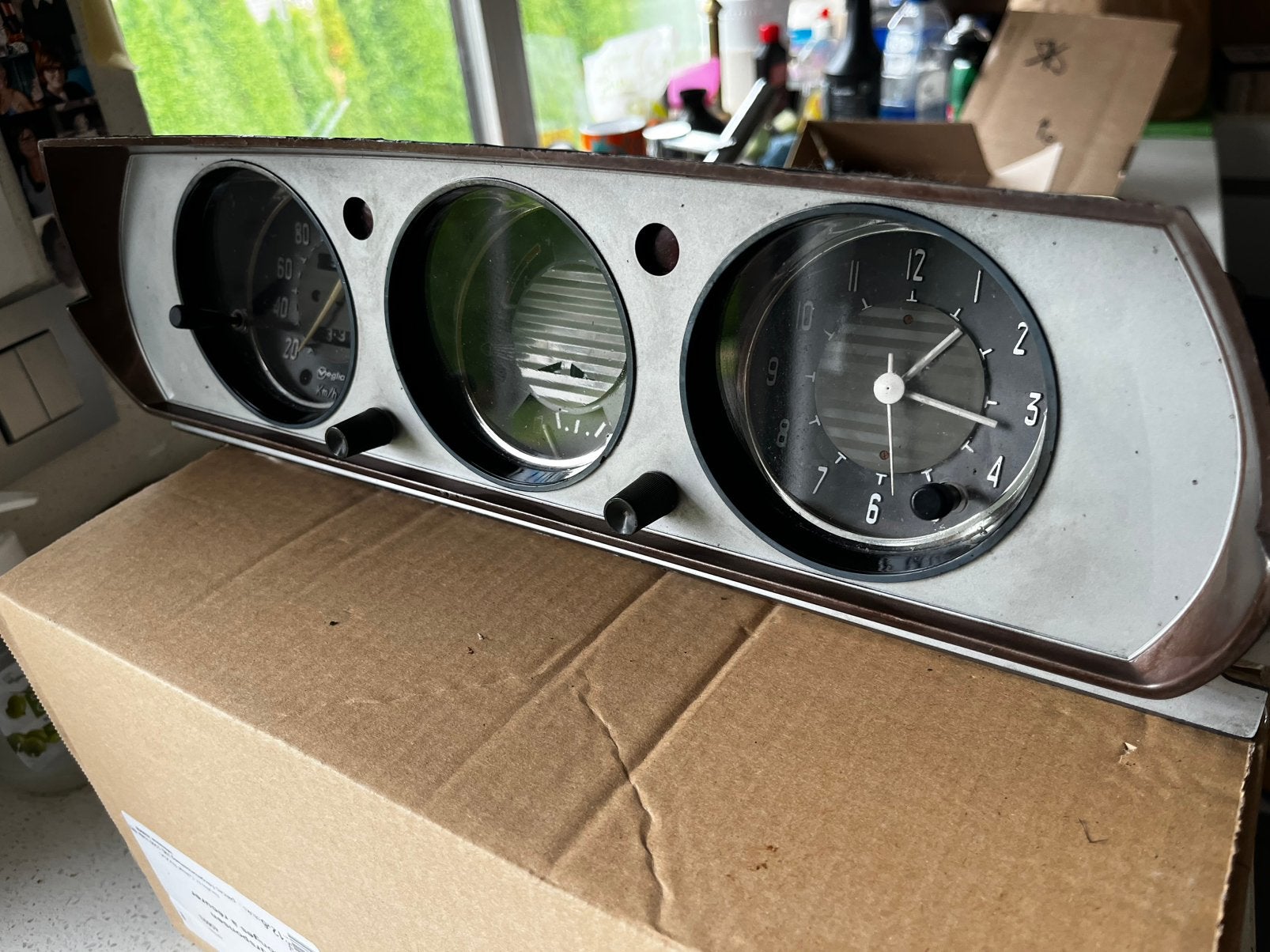 Dashboard tellers Peugot 504 Marron Bronze, Enlèvement, Peugeot