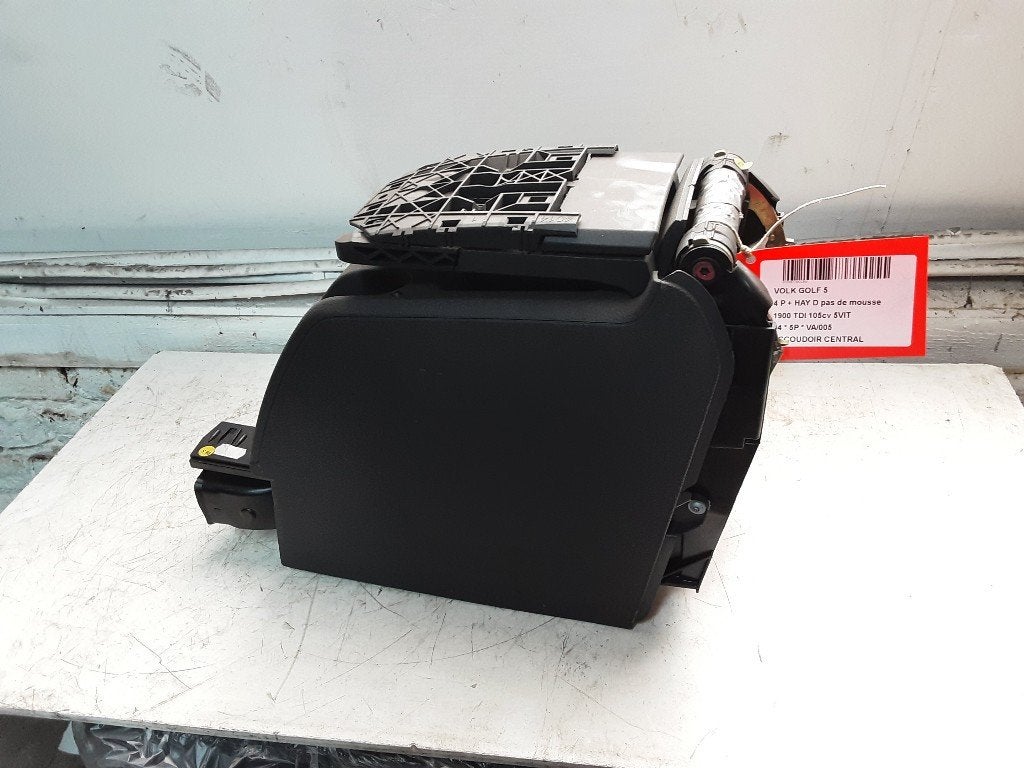 CONSOLE CENTRALE Volkswagen Golf V (1K1) (1K0863251A), Volkswagen, Mevr. I. Hauben, Utilisé, Rue de l'Espoir 34 34
4030  GRIVEGNÉE, BE