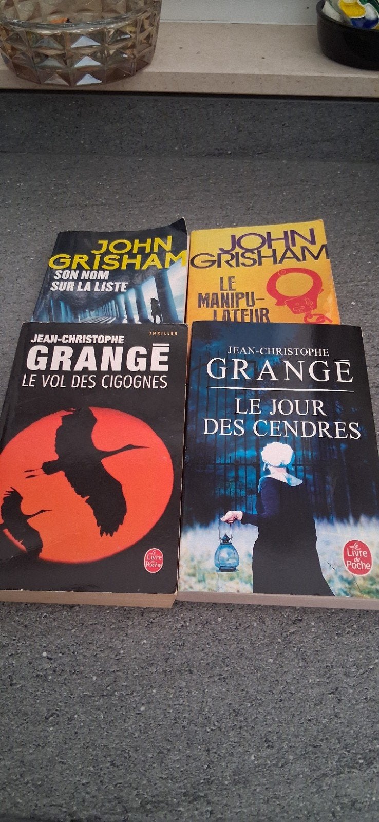 Lot de 4 livres, Livres, Enlèvement ou Envoi, Comme neuf, John Grisham