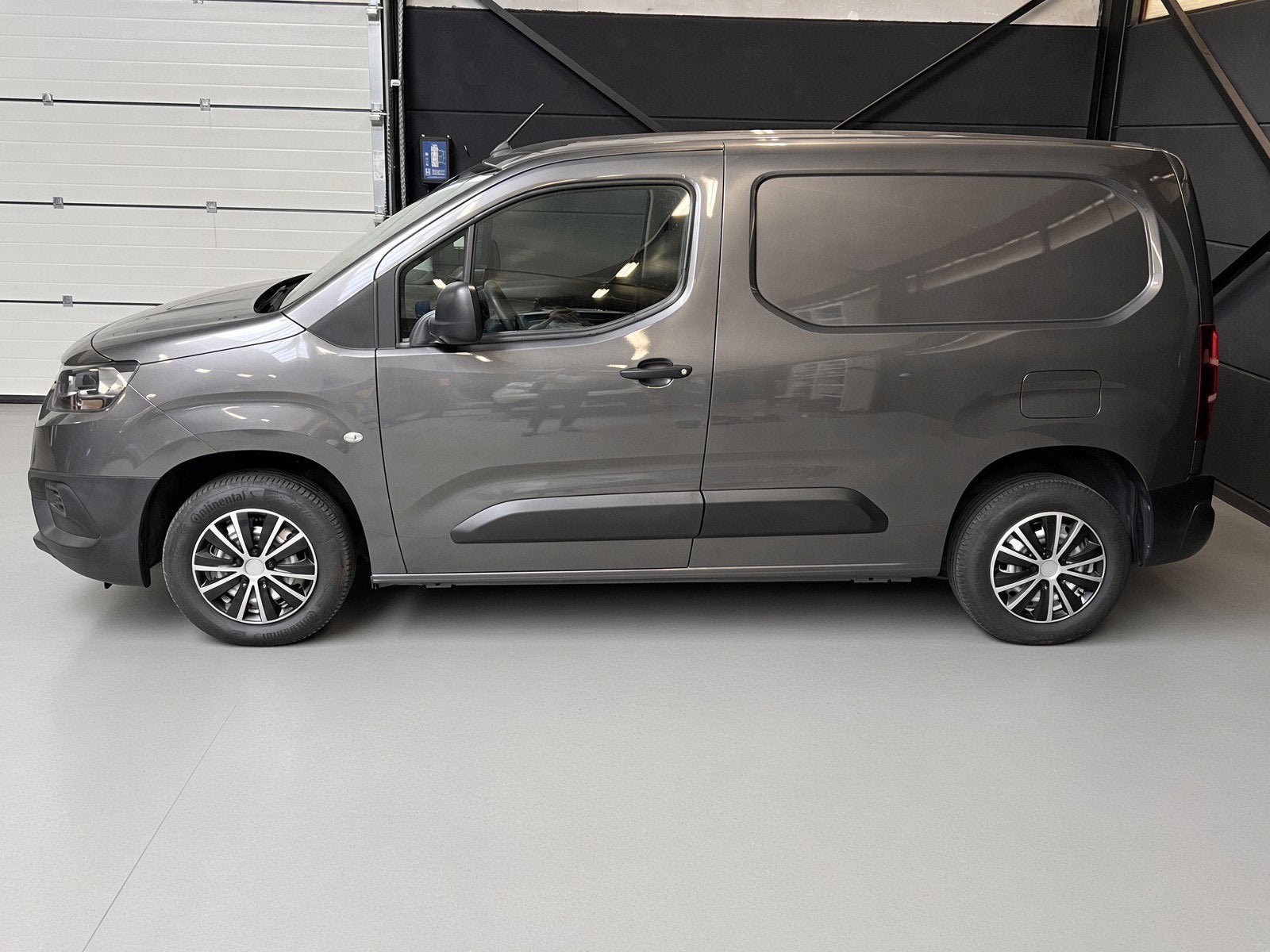 Toyota Proace city 1.2 benzine, bj2021, 52.000km, 1j garanti, Stof, https://public.car-pass.be/vhr/1f3aa042-0c93-4ea3-bff4-eb9fd218e109