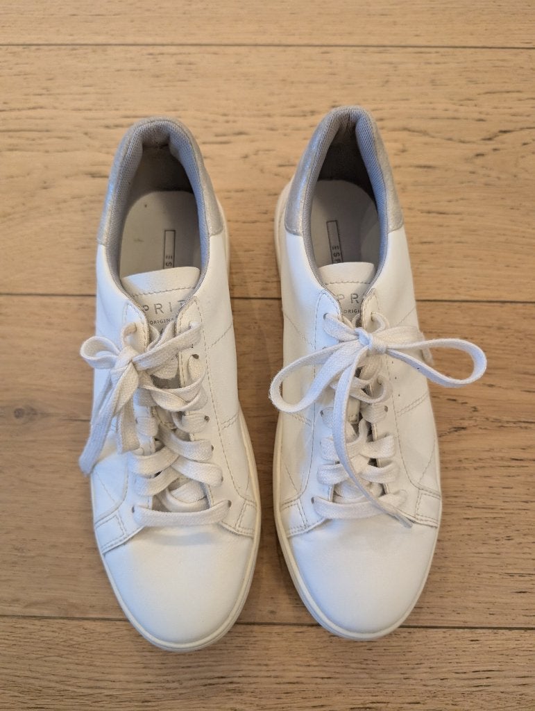 Esprit basketbal voor dames, Sport en Fitness, Ophalen, Gebruikt, Schoenen