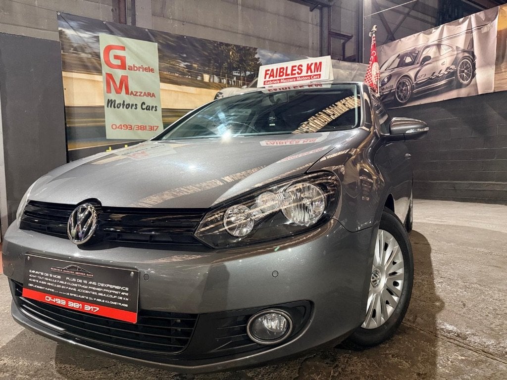 Volkswagen Golf 6 1.6TDI GPS Airco PDC, Auto's, Euro 5, Golf, Dealer onderhouden, Zilver of Grijs