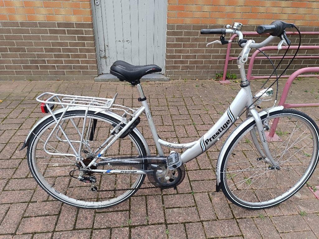 Fiets " Prestige "  zilverkleurig , drie jaar  niet gebruikt, 51 à 55 cm, Frein sur jante, Femmes, Aluminium