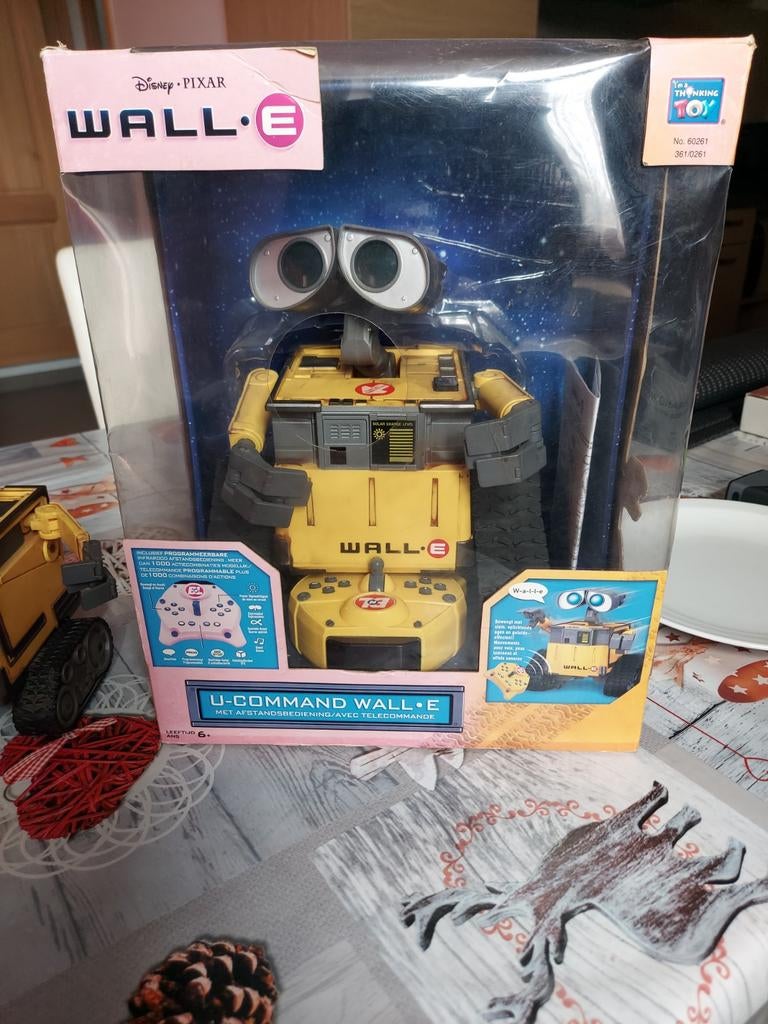 Robo wally radiocommandée plus les autres à côté état neuf, Enlèvement ou Envoi