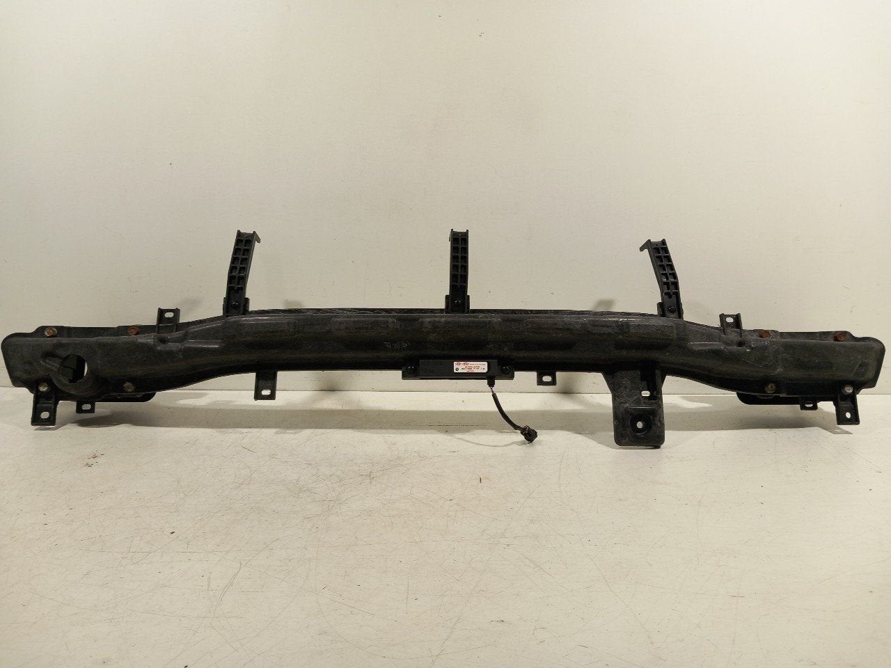 Bumperbalk achter Hyundai Nexo, Onderdelen@venauto.nl, Van der Ven Autorecycling B.V., Ettenseweg 76, 4706 PB Roosendaal, The Netherlands
