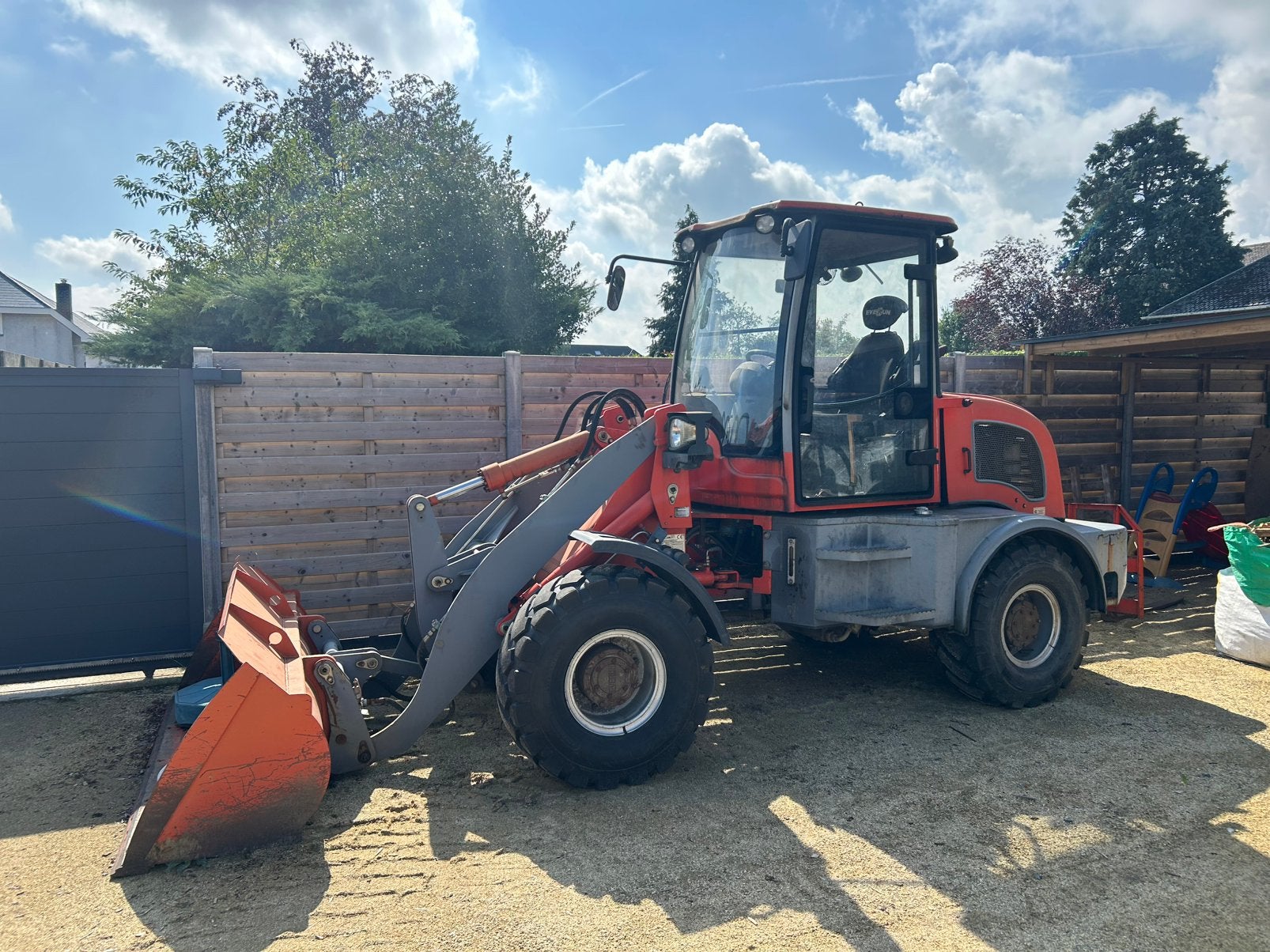 Everun ER16, Zakelijke goederen, Ophalen, Bulldozer