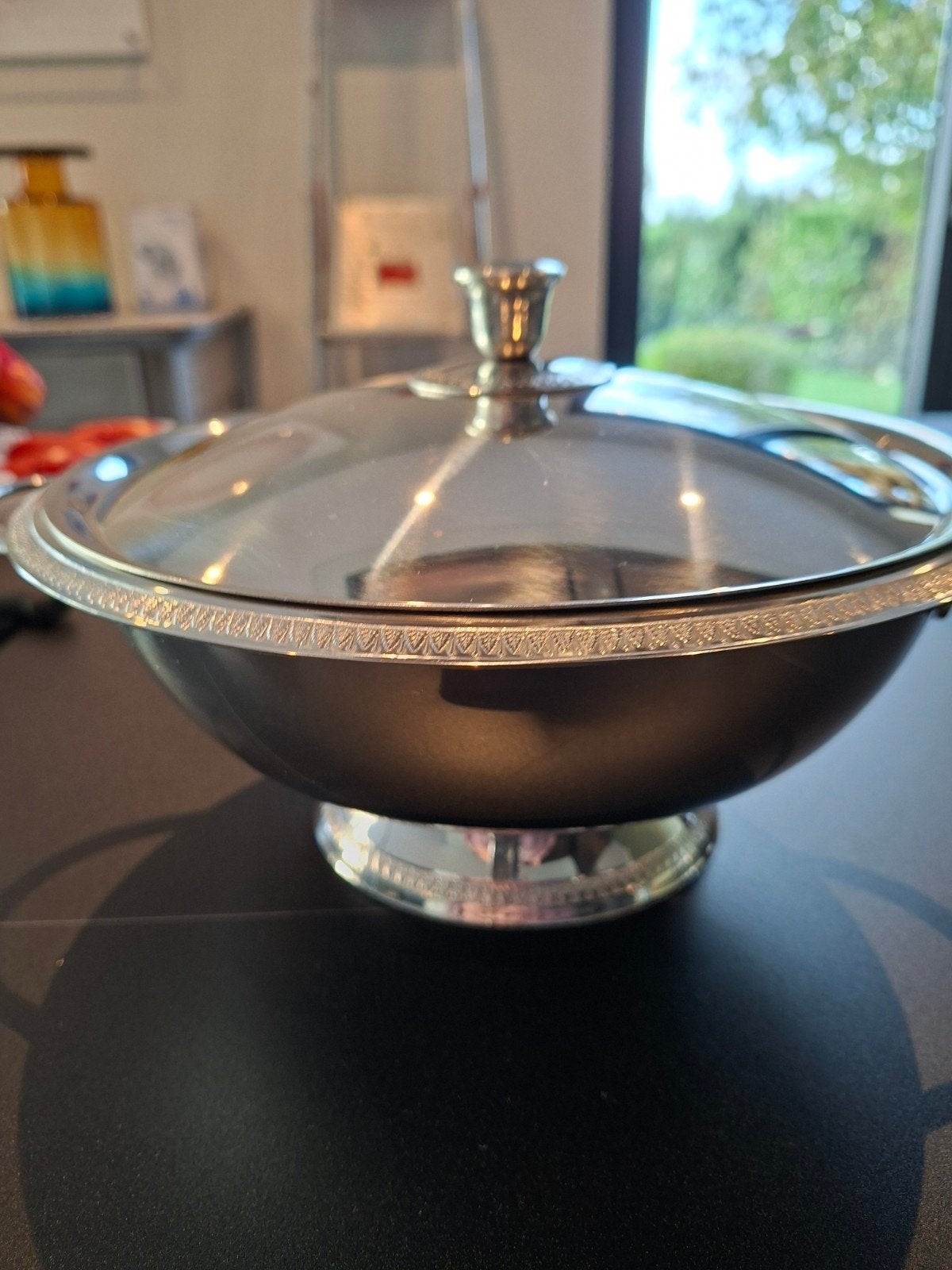 Grande soupière ou legumier en inox. IMPECCABLE., Enlèvement