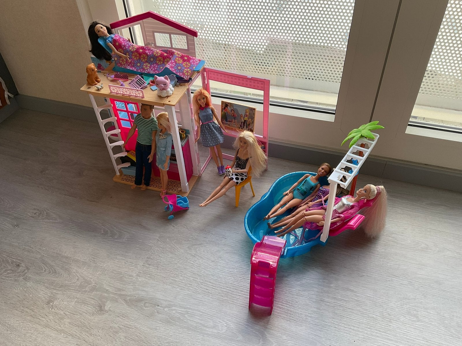 Barbiepoppen huis, Ophalen, Accessoires