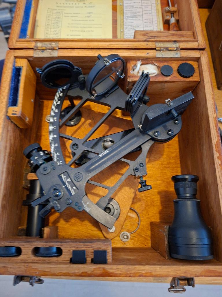 Russische sextant, Verzamelen, Scheepvaart, Ophalen of Verzenden, Gebruikt, Motorboot of Zeilboot, Overige typen