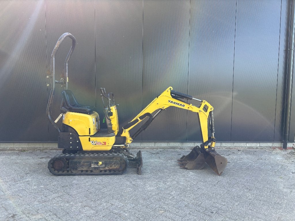 Yanmar SV08 (2016) Mini-pelle 2 godets d'excavatrice (2), Enlèvement