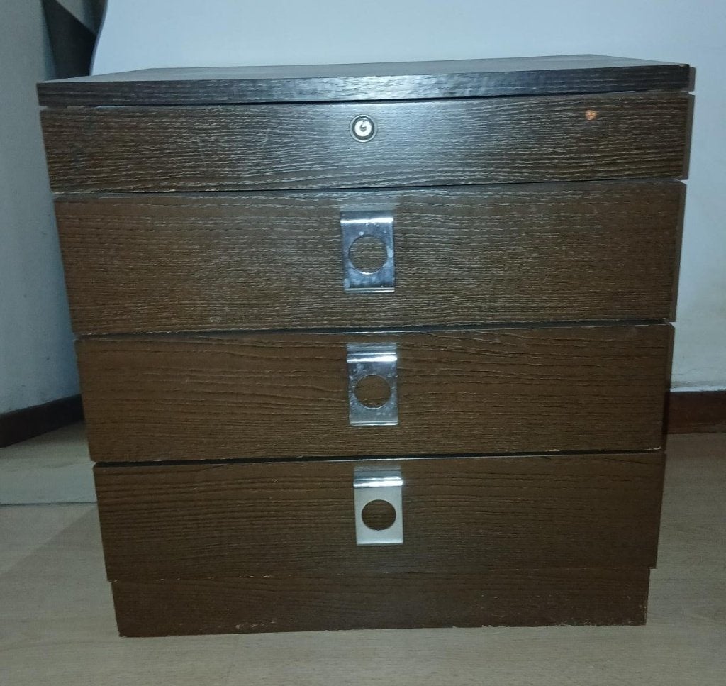Houten kastjes met schuiven, Ophalen, Gebruikt