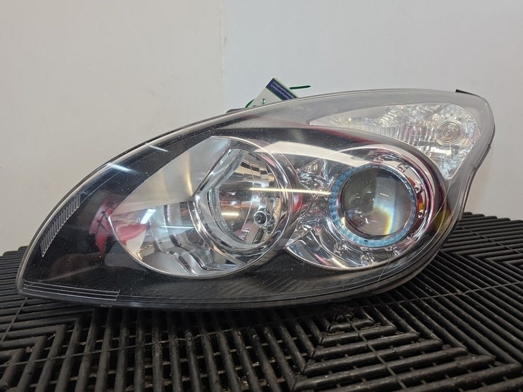 KOPLAMP LINKS Hyundai i30 Crosswagon (WWH) (01-2007/06-2012), Auto-onderdelen, Hyundai Motor Deutschland GmbH, Gebruikt, Kaiserleipromenade 5
63067  Offenbach am Main, DE