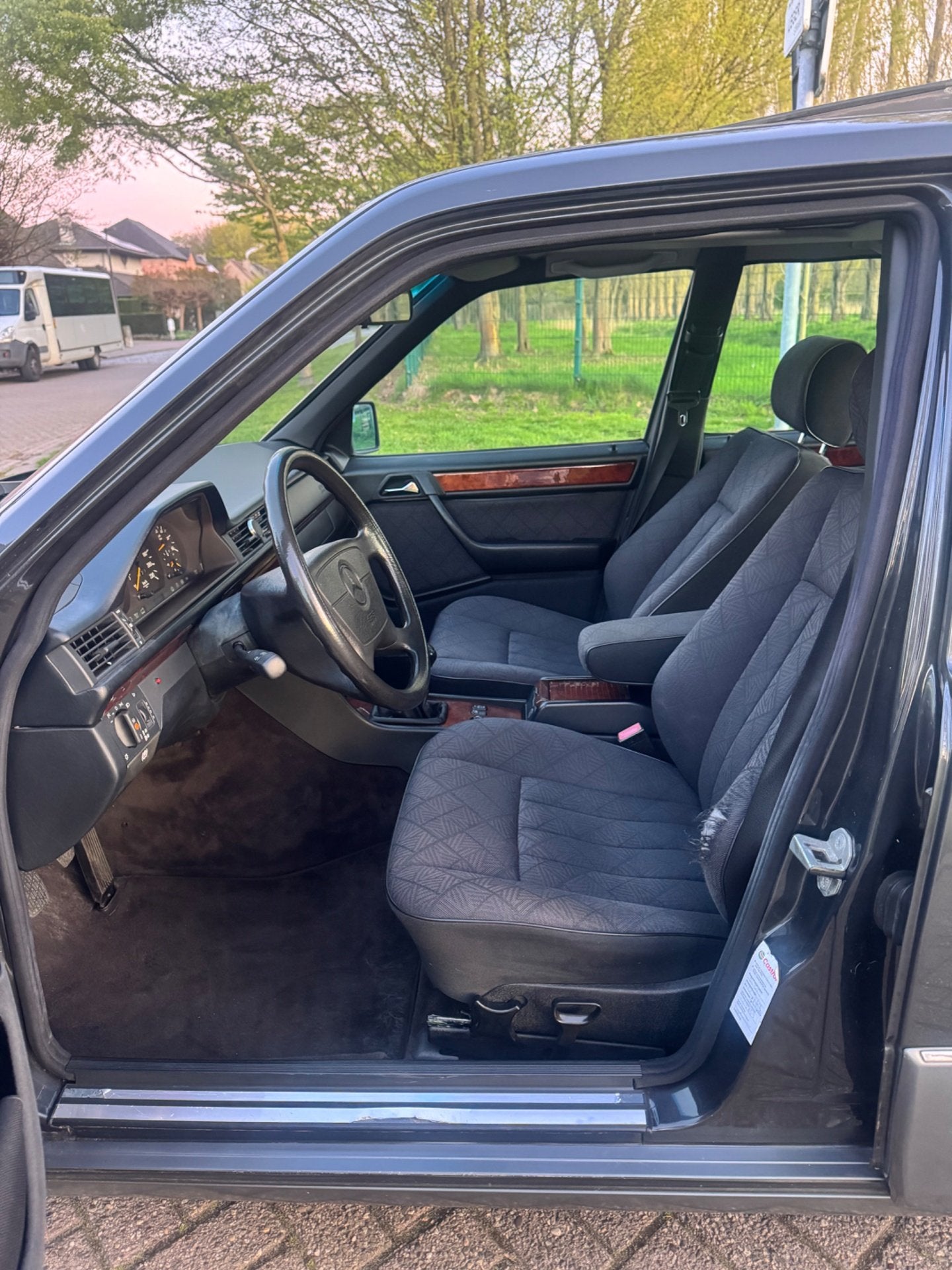 Mercedes E250 d | Oldtimer | Gekeurd voor Verkoop, foto 10