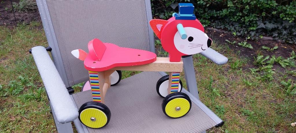 HOUTEN LOOPFIETS. MERK:JANOD.NOG IN NETTE STAAT, Kinderen en Baby's, Ophalen, Zo goed als nieuw, Rij- of Hobbelspeelgoed