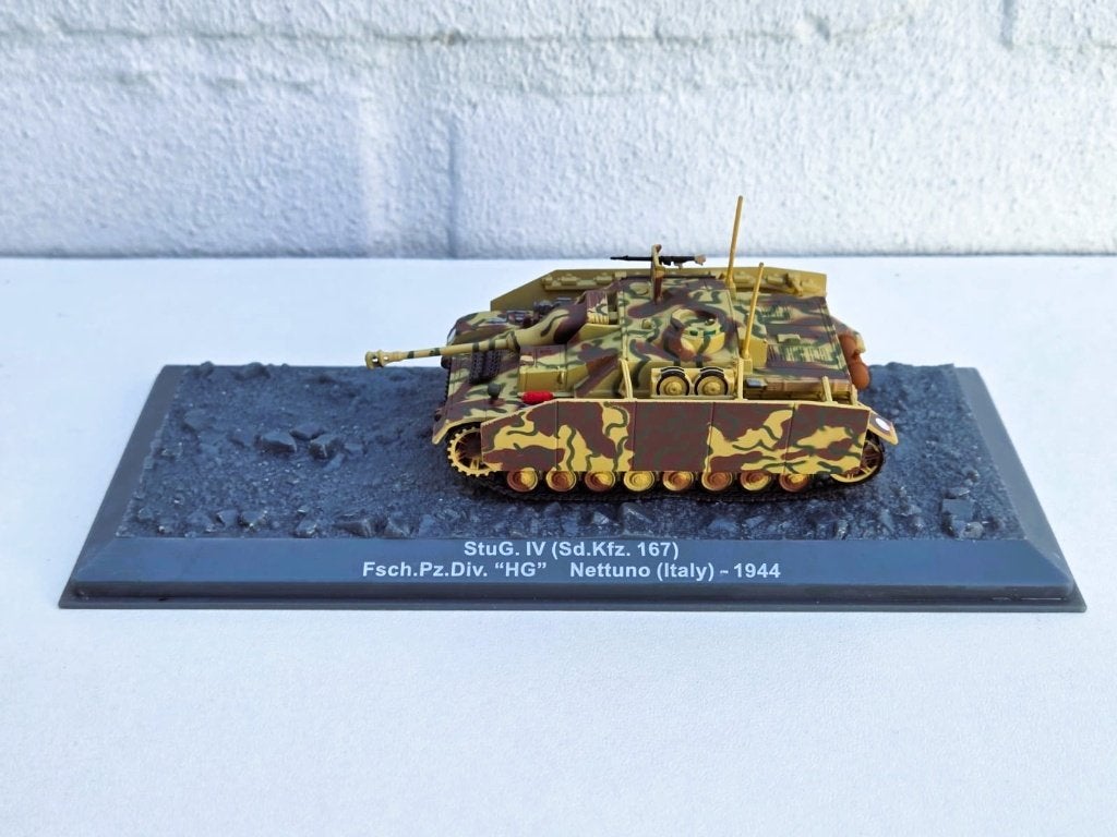 StuG IV (Sd.Kfz. 167)., Ophalen of Verzenden