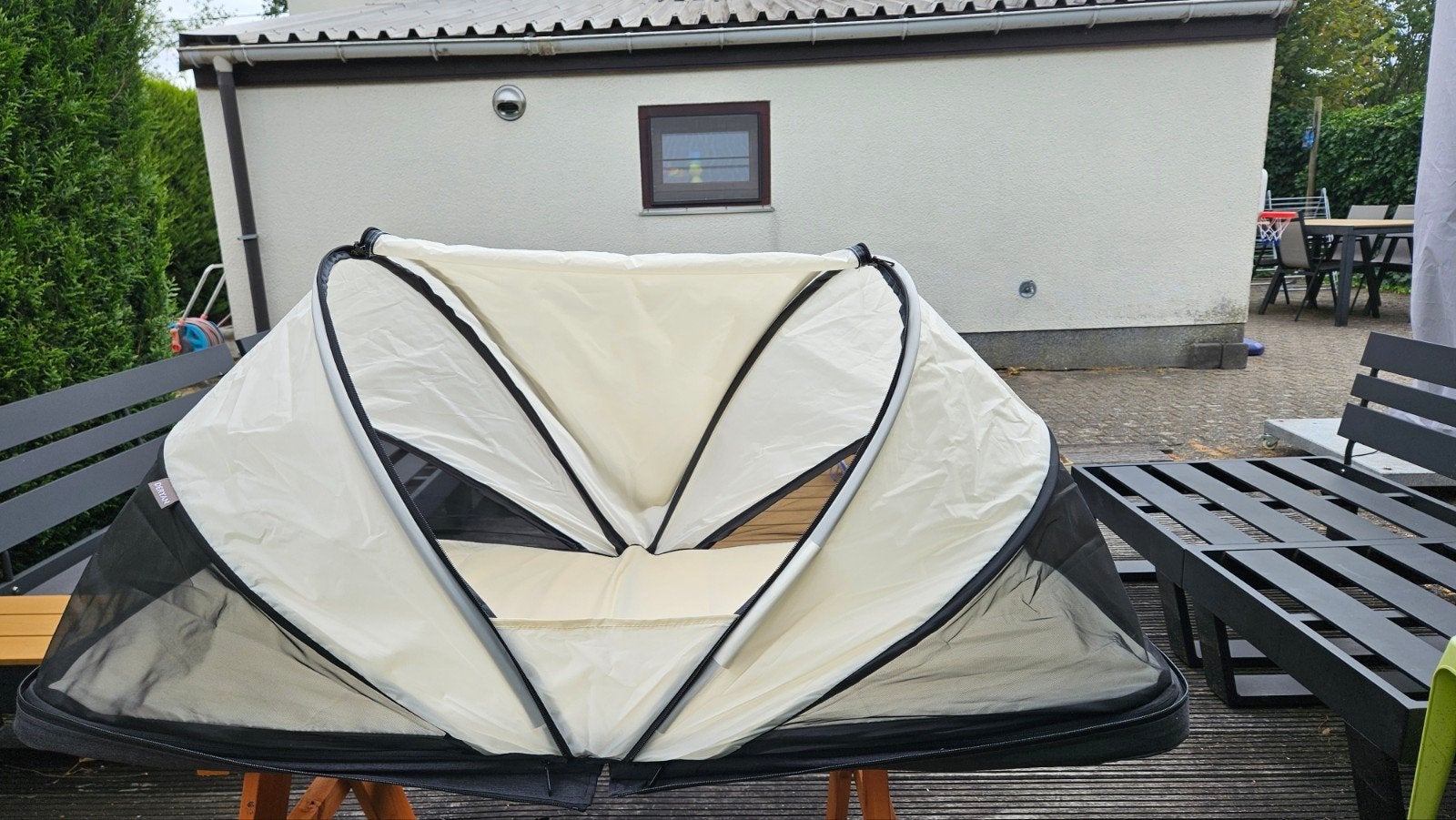 Deryan campingbedje, Ophalen