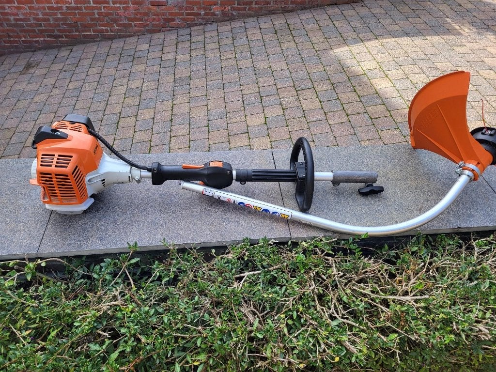 Stihl KM 94 RC-E + FSB-KM, Tuin en Terras, Ophalen, Benzine, Zo goed als nieuw, STIHL Combi/Multisysteem
