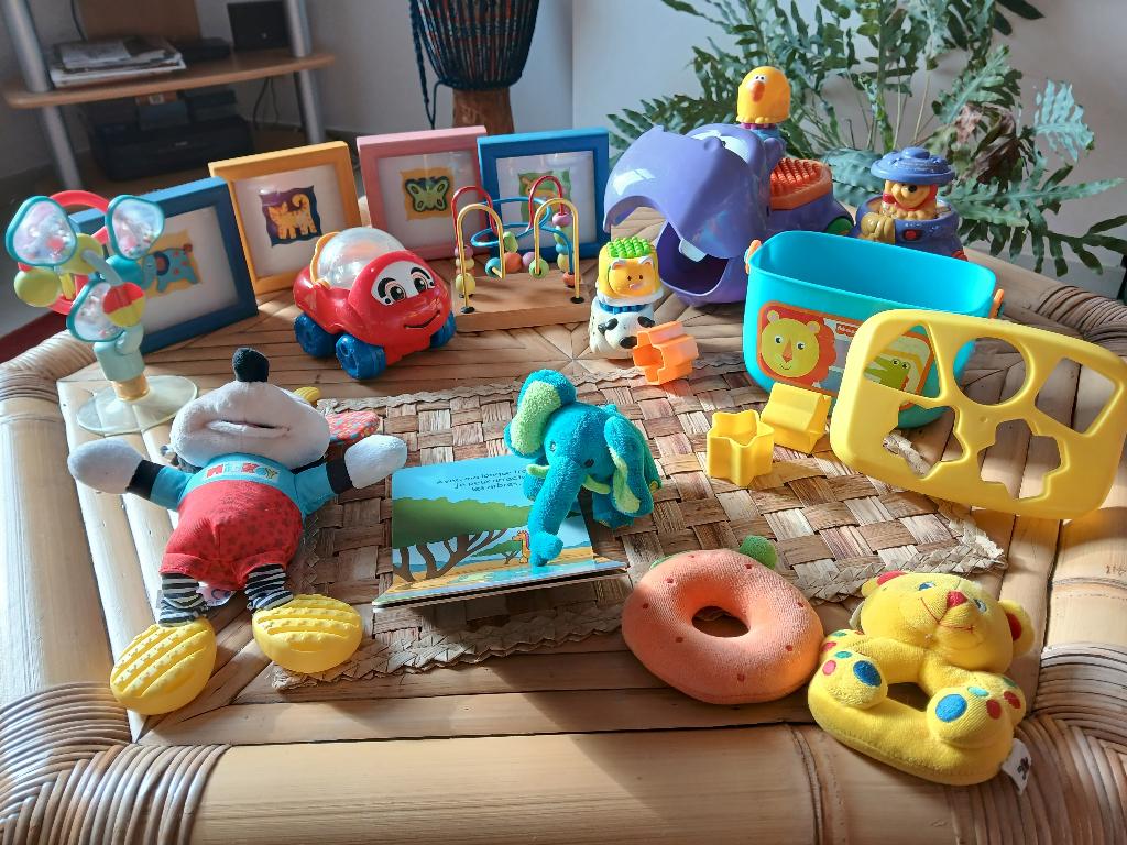 Lot articles & jouets enfant/bébé, Kinderen en Baby's, Ophalen, Gebruikt