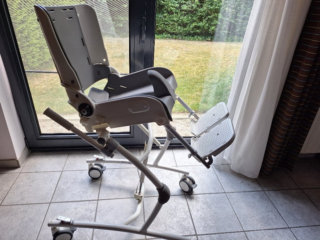 verzorging _ douchestoel voor kinderen, Diversen, Ophalen, Zo goed als nieuw