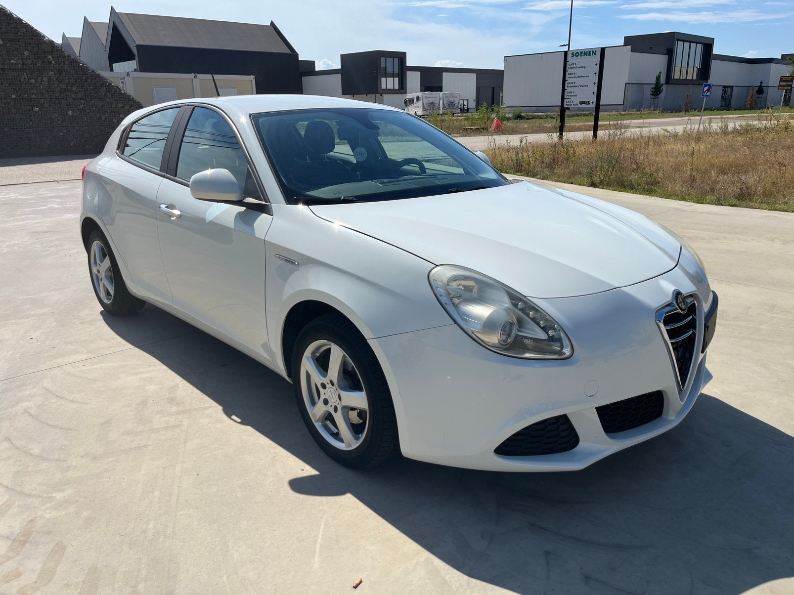 Alfa romeo Giulietta 1.6jtd 171kms airco rijdt perfect, Auto's, Euro 5, Particulier, Elektrische ramen, Te koop