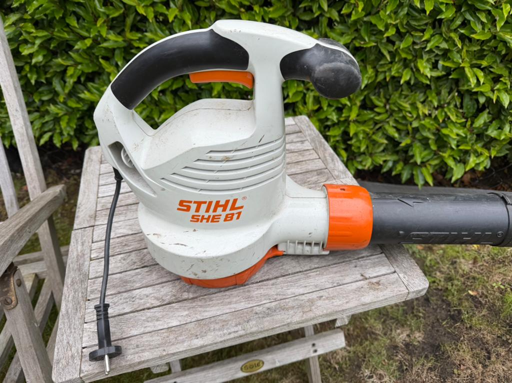 Bladblazer Stihl SHE 81, Tuin en Terras, Ophalen, Gebruikt, Elektrisch, Handgedragen