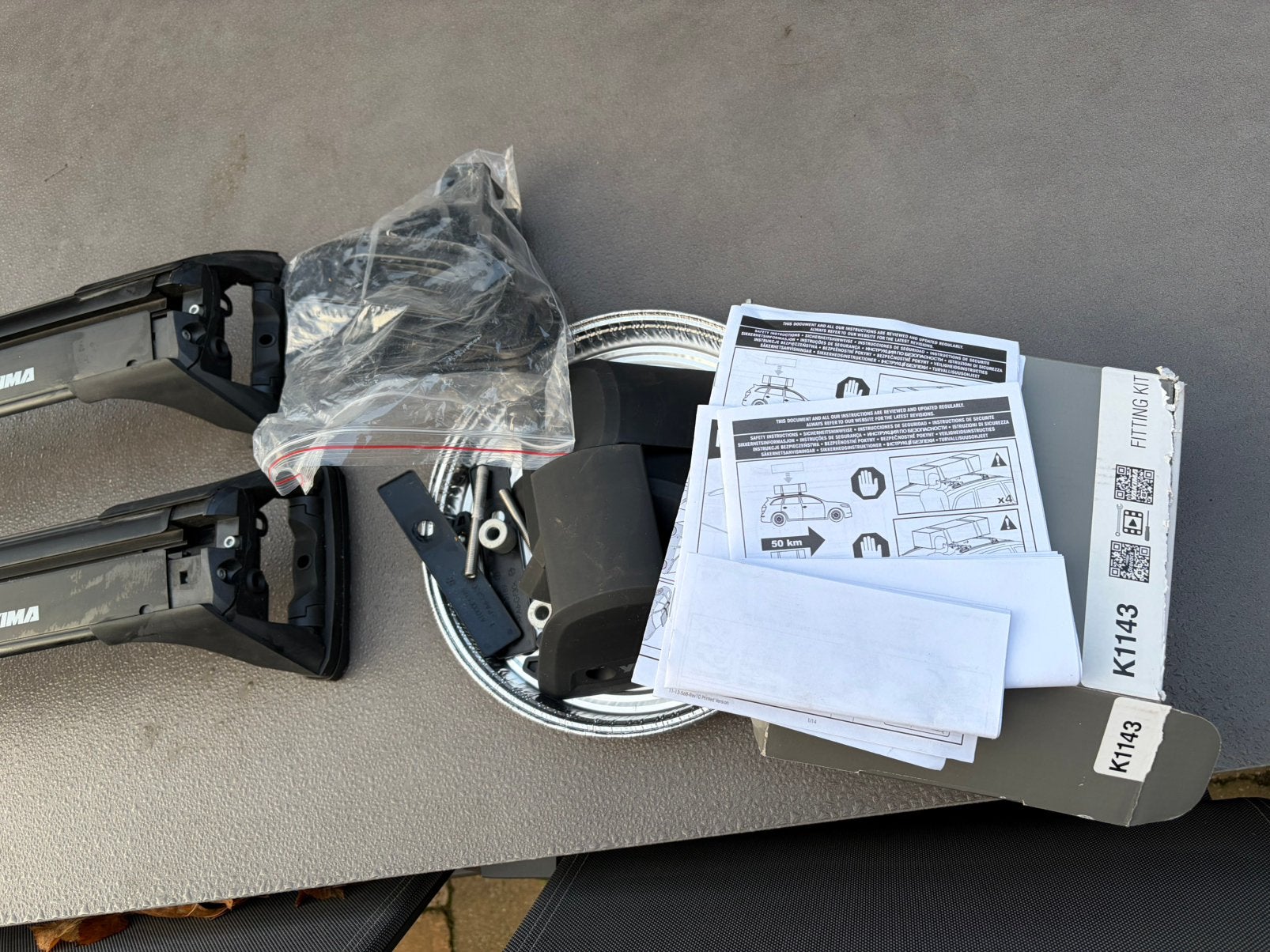Yakima flushbar dakdragers met  set voor toyota rav4, Enlèvement, Comme neuf