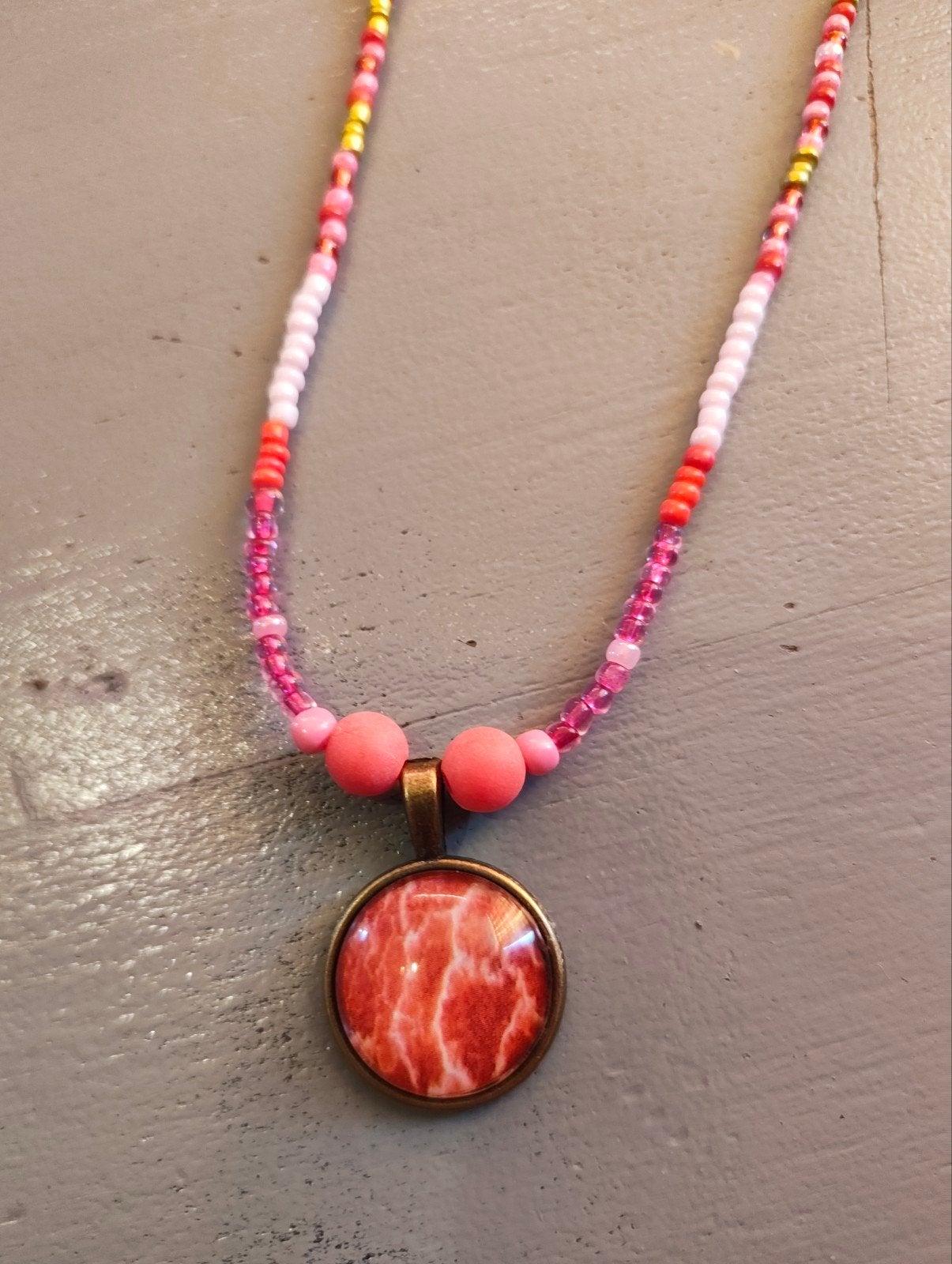 Handgemaakte ketting met cabochon en parels, Handtassen en Accessoires, Kettingen, Ophalen of Verzenden