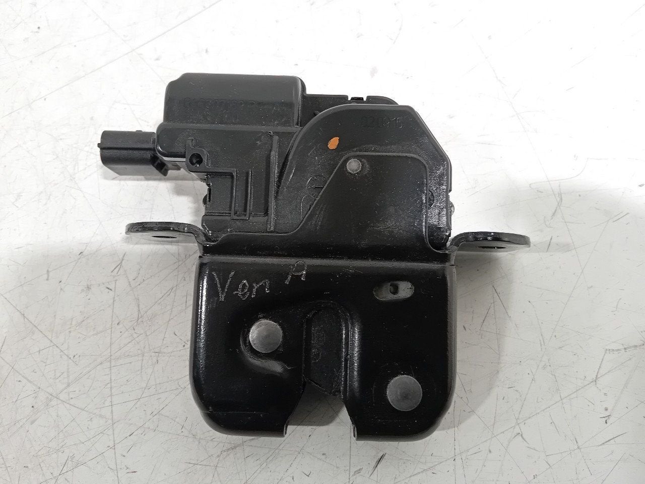 Slot mechaniek kofferdeksel achterklep elektrisch Renault Cl, Onderdelen@venauto.nl, Van der Ven Autorecycling B.V., Gebruikt