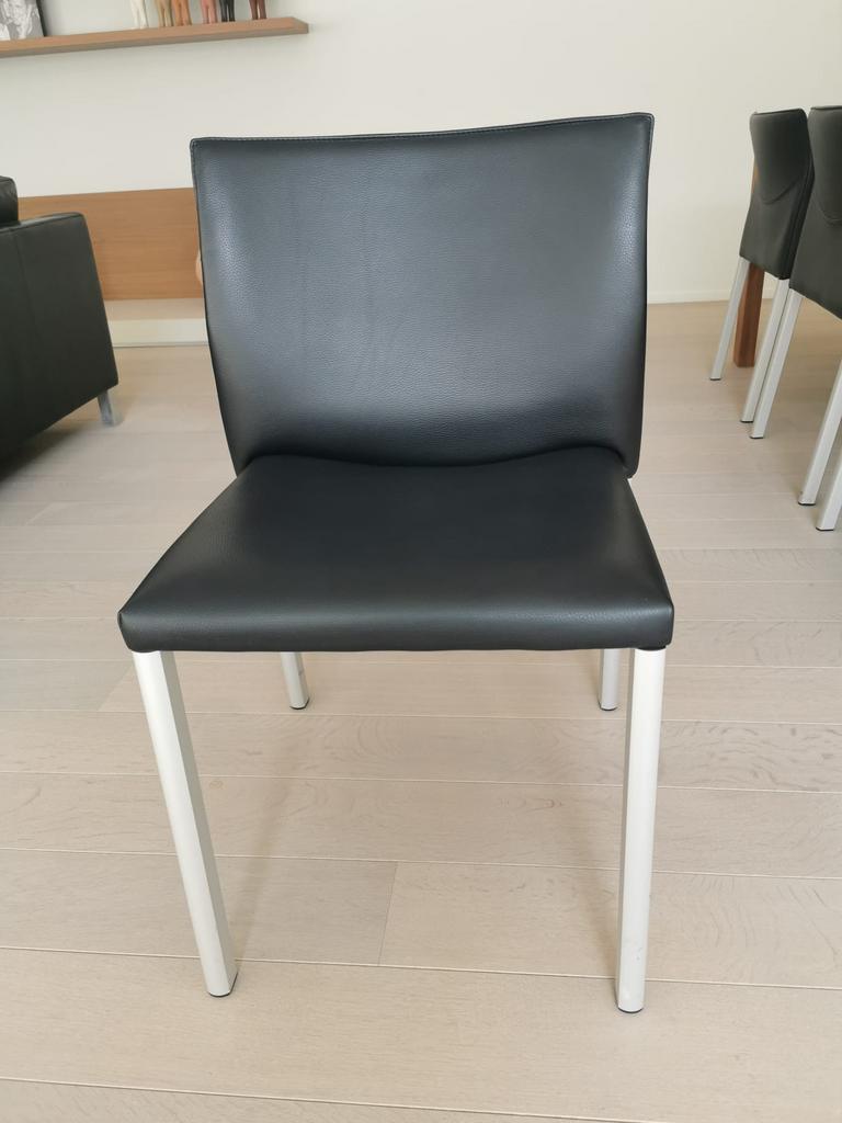 8 zwarte leren design stoelen Leolux, prijs per stuk, Huis en Inrichting, Stoelen, Ophalen