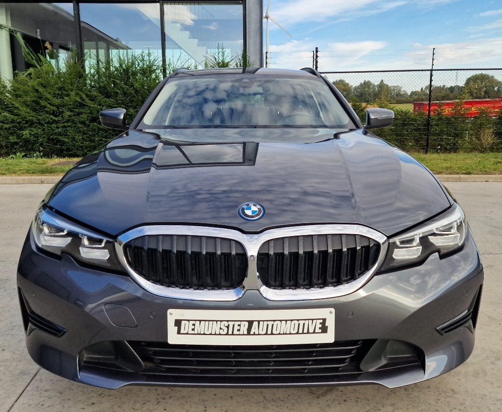 BMW 320e Touring Sportline/Carplay/Trekhaak/Camera/Navigatie, Automaat, Lane Keeping Assist, Euro 6, https://public.car-pass.be/vhr/0f5b1750-c10c-49c2-9a0c-b0f4f7eb89a1