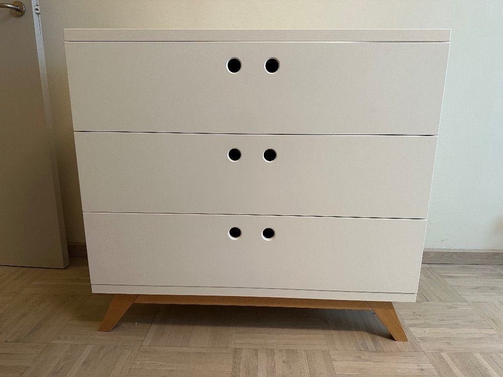Commode en wandplankje Bopita Lynn, Kinderen en Baby's, Ophalen, 50 tot 70 cm, Zo goed als nieuw, 75 tot 100 cm