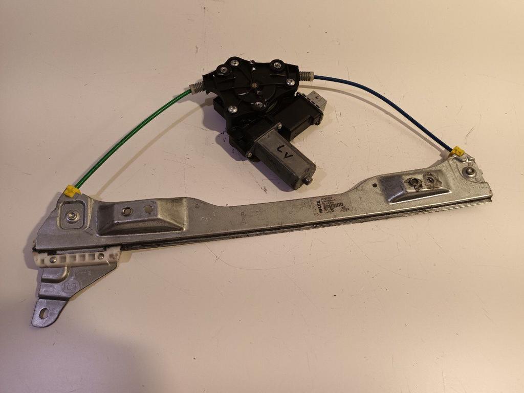 Raammechaniek elektrisch links voor Opel Corsa, Onderdelen@venauto.nl, Van der Ven Autorecycling B.V., Ettenseweg 76, 4706 PB Roosendaal, The Netherlands