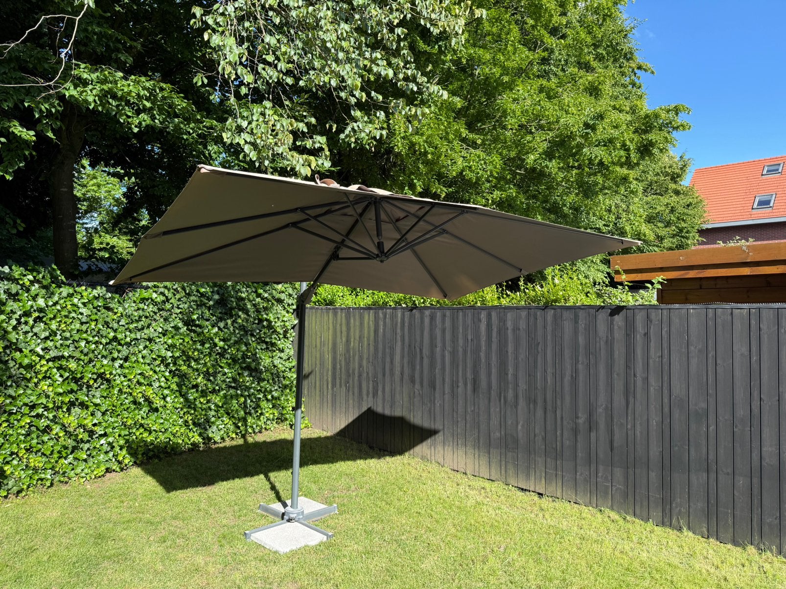Parasol flottant rectangulaire avec base, Parasol flottant, Enlèvement, Réglable, Utilisé