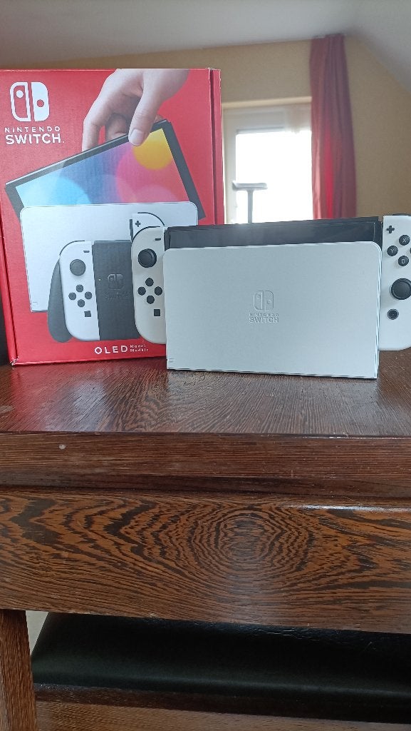 Nintendo Switch Oled (chargeur+ HDMI + Adaptateur inclus), Switch OLED, Avec disque dur, Enlèvement, Utilisé
