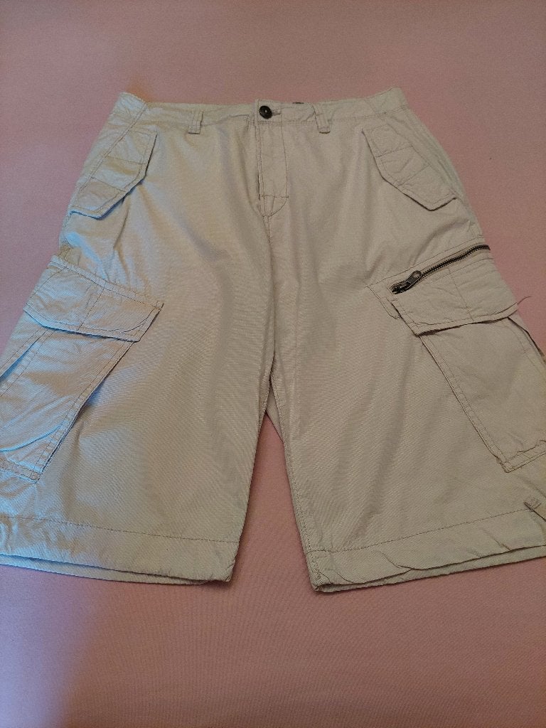 Bermuda cargo - Short mi-long pour homme - taille 33, Vêtements | Hommes, Pantalons, Porté, Beige, Enlèvement ou Envoi
