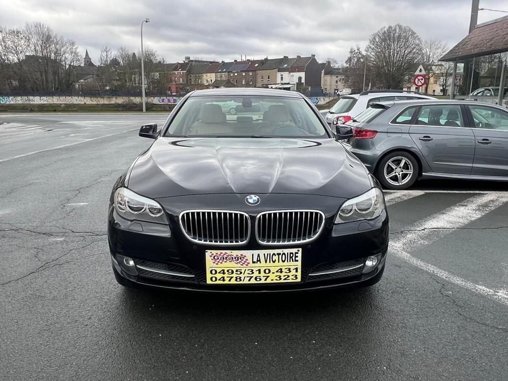 BMW 520d 2012 année 135kw 210000km Full option 0032478767323, Auto's, Automaat, 4 cilinders, Zwart, Leder