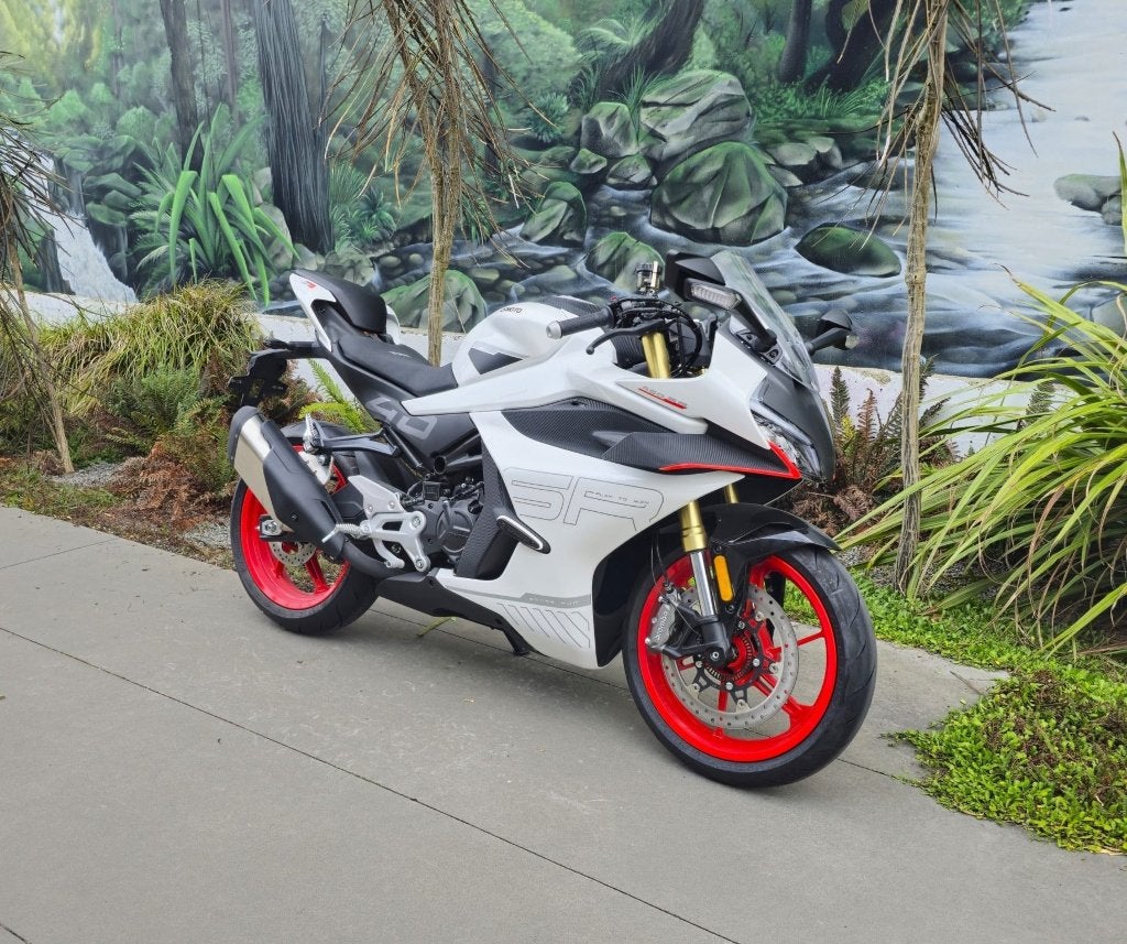 CFMOTO 450SR/SS, Motoren, Motoren | CFMOTO, Particulier, Sport, 12 t/m 35 kW, 2 cilinders, Minimaal motorrijbewijs A2, ABS, LED Verlichting