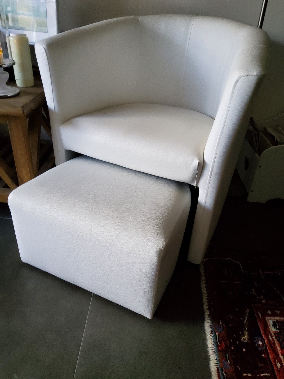 2 X wit lederen cabrioletstoel/clubfauteuil met voetensteun, Huis en Inrichting, Ophalen, Twee, Wit, Leer