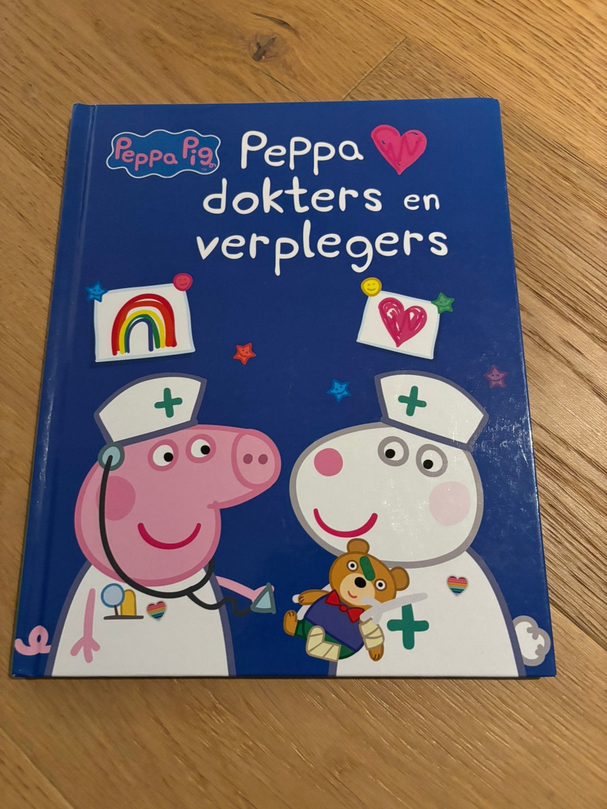 Peppa pig boek: dokters en verplegers, Boeken, Ophalen, Nieuw