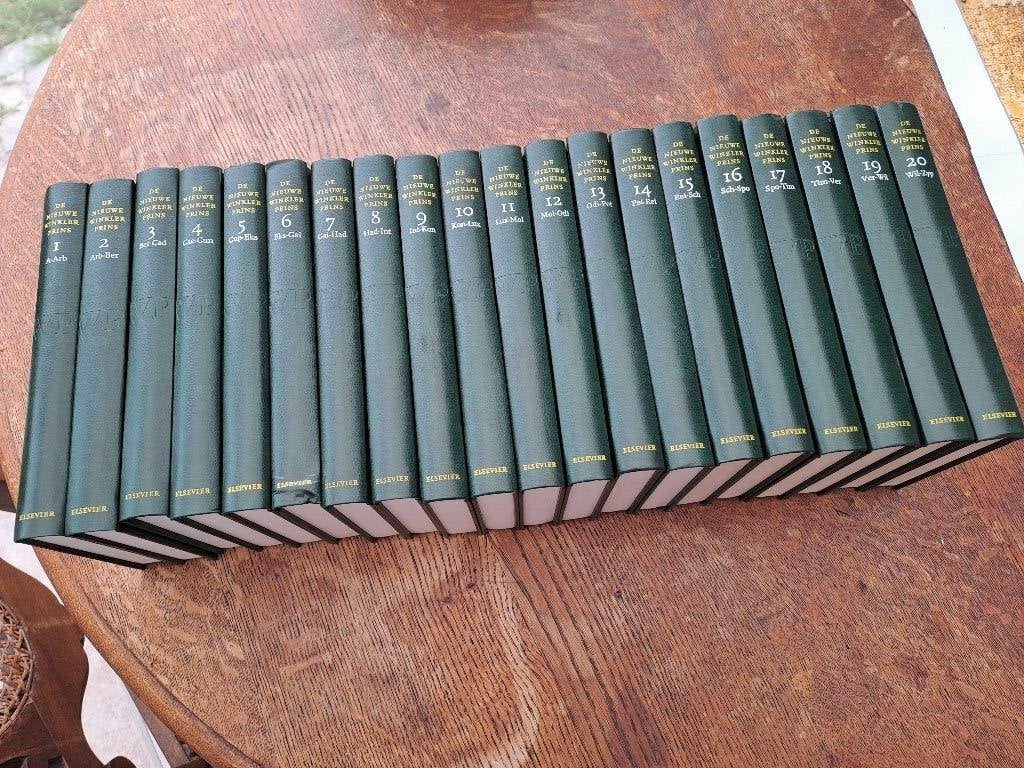 Nieuwe Winkler Prins encyclopedie (kleine versie), Boeken, Encyclopedieën, Ophalen, Zo goed als nieuw, Algemeen, Complete serie