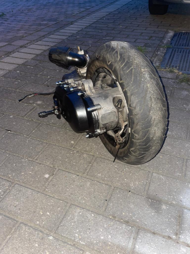 Zip 70cc blok, Fietsen en Brommers, Ophalen, Zo goed als nieuw, Zip