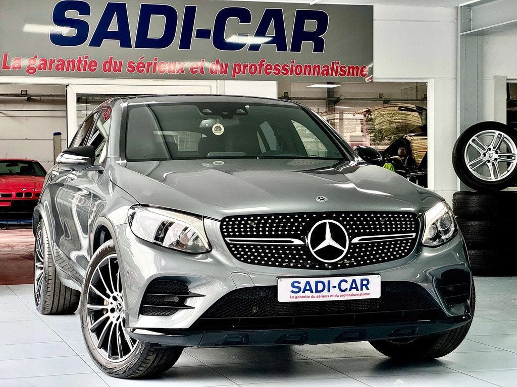 Mercedes-Benz GLC 350 e 211cv Coupé 4-Matic PHEV - AMG LINE, Auto's, Mercedes-Benz, Automaat, 4 cilinders, Leder, Bedrijf