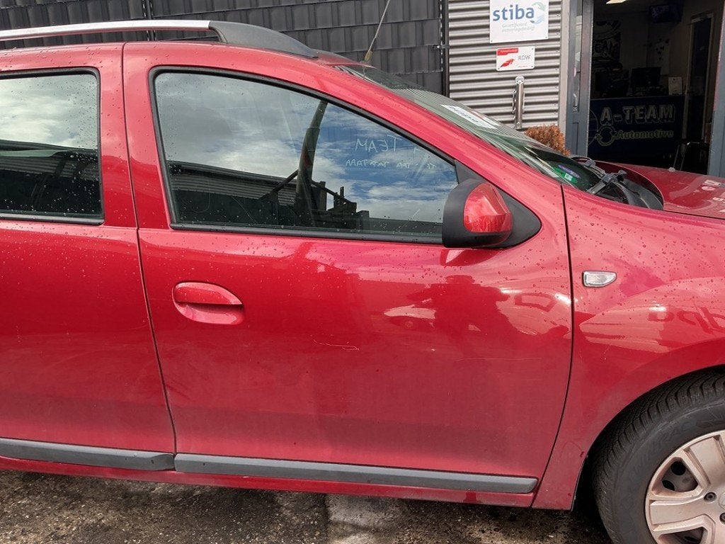 PORTE AVANT DROITE Dacia Logan MCV II / III / Sandero Wagon, Dacia, Renault Deutschland AG, Utilisé, Peter-Huppertz-Straße 5
51063  Köln, DE