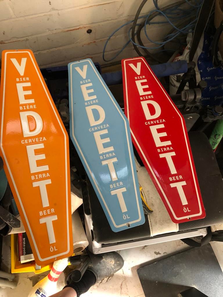 3 Vedett emaille, Ophalen, Zo goed als nieuw