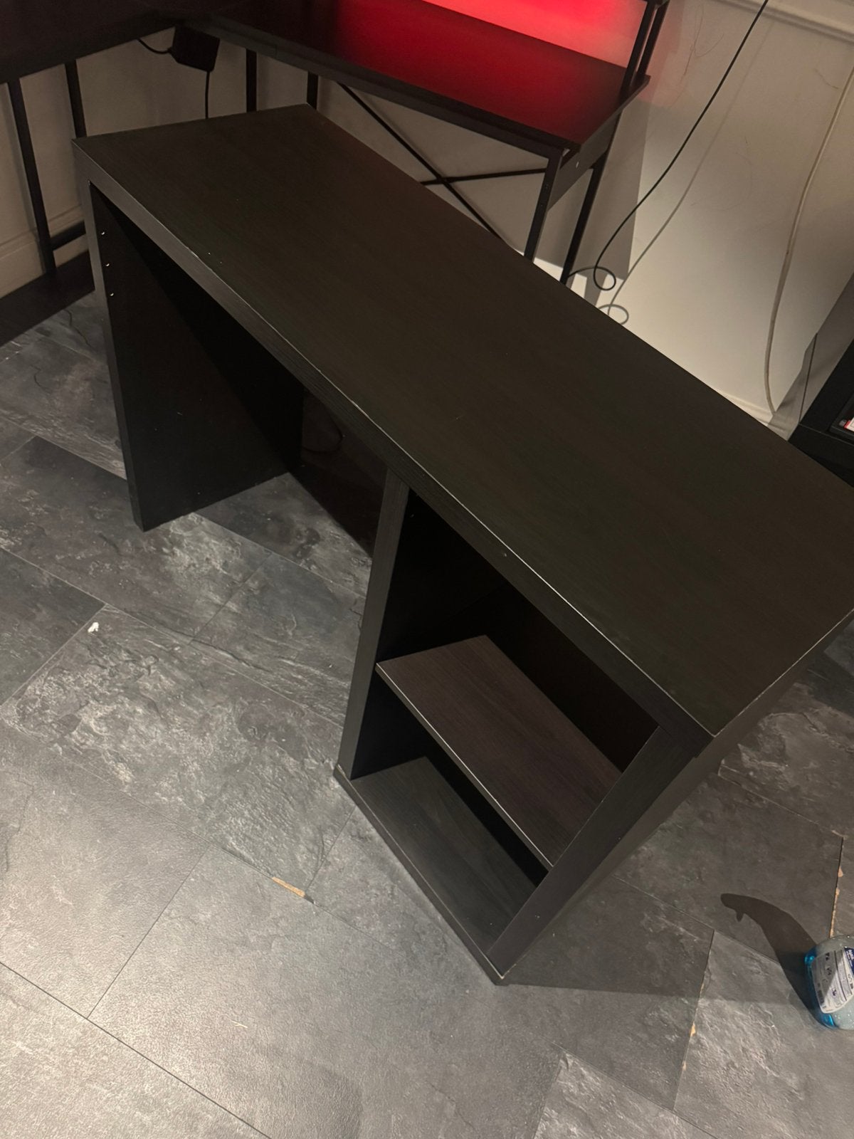 Bureau, Ophalen, Zo goed als nieuw, IKEA, Computerbureau