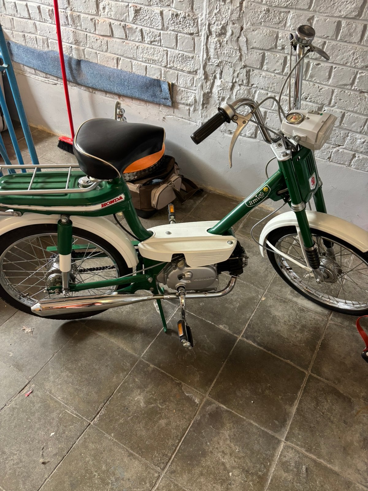 Honda  amigo geen minimum vragen wordt niet beantwoord, Fietsen en Brommers, Ophalen