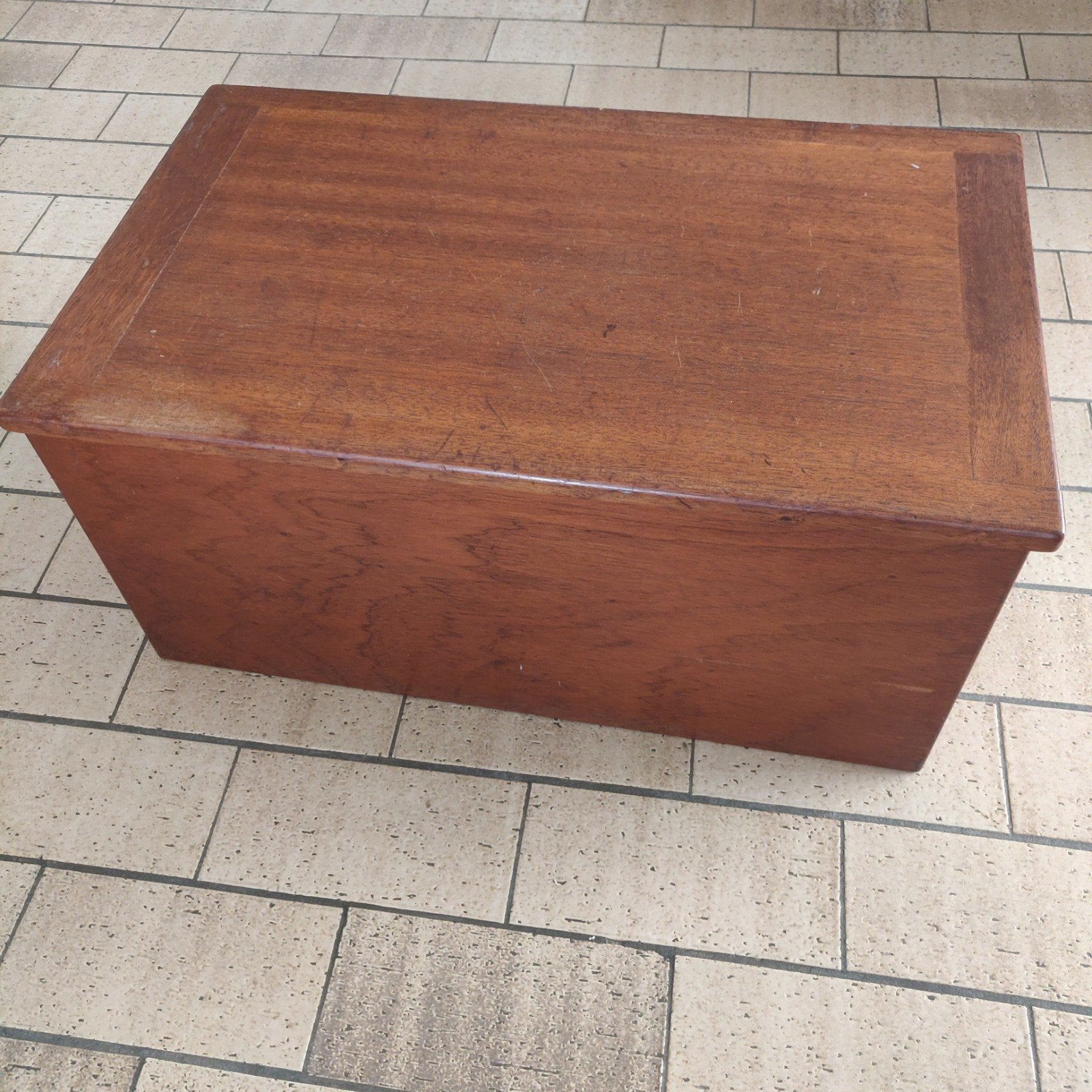 retro speelgoedkist hout, Kinderen en Baby's, Ophalen, Gebruikt, Bruin, Met deksel
